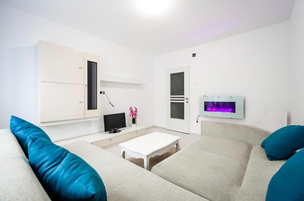 Nice Apartament Arad Eksteriør bilde