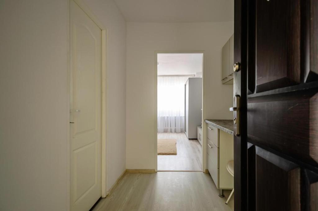 Nice Apartament Arad Eksteriør bilde