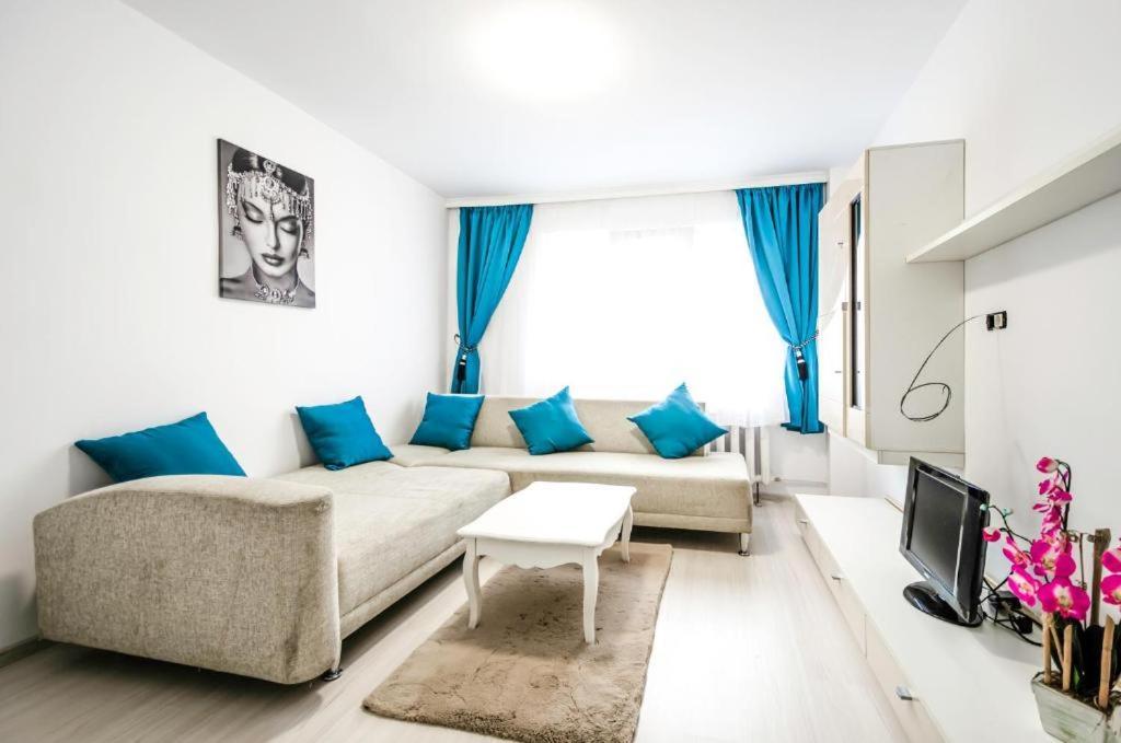 Nice Apartament Arad Eksteriør bilde